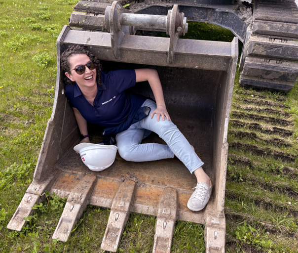 Janel in bulldozer